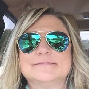 Meet your Posher, Sherrie